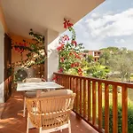 公寓式酒店 Isa - With Swimming Pool In Costa Serena Just 700 Mt From The Sea 3*