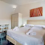 公寓式酒店 Isa - With Swimming Pool In Costa Serena Just 700 Mt From The Sea 波尔图拉斐尔