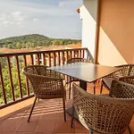 Isa - With Swimming Pool In Costa Serena Just 700 Mt From The Sea 波尔图拉斐尔