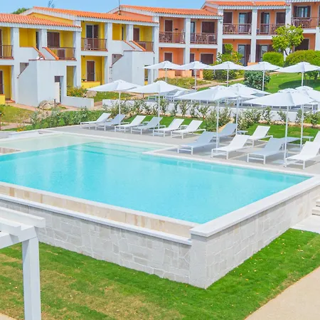 Isa - With Swimming Pool In Costa Serena Just 700 Mt From The Sea 3* Porto Rafael