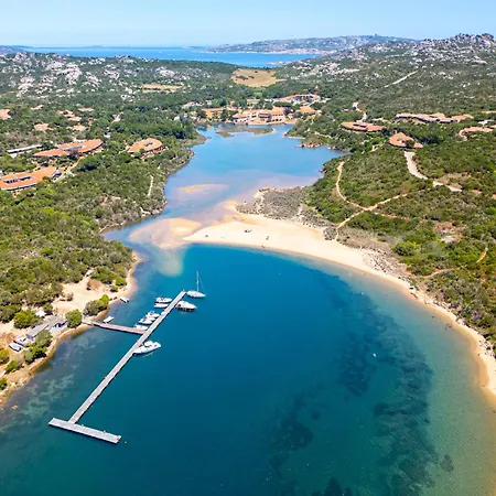 公寓式酒店 Isa - With Swimming Pool In Costa Serena Just 700 Mt From The Sea 波尔图拉斐尔