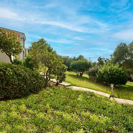 Isa - With Swimming Pool In Costa Serena Just 700 Mt From The Sea 3* Porto Rafael