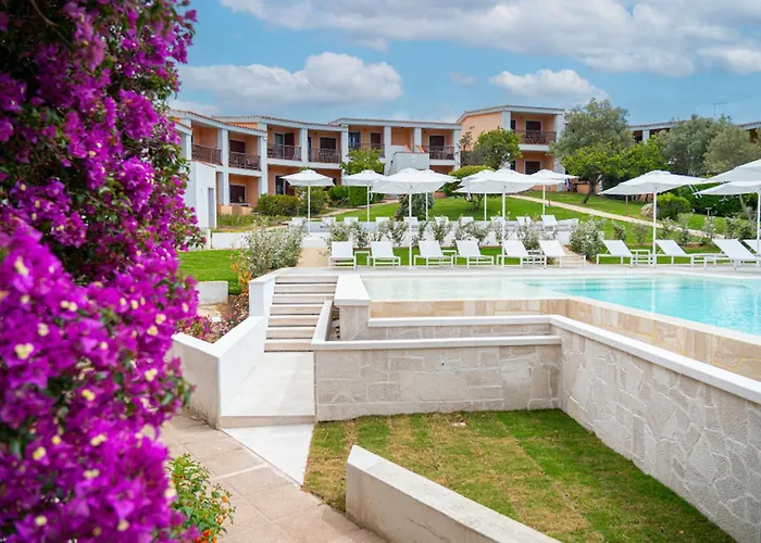 公寓式酒店 Isa - With Swimming Pool In Costa Serena Just 700 Mt From The Sea 波尔图拉斐尔