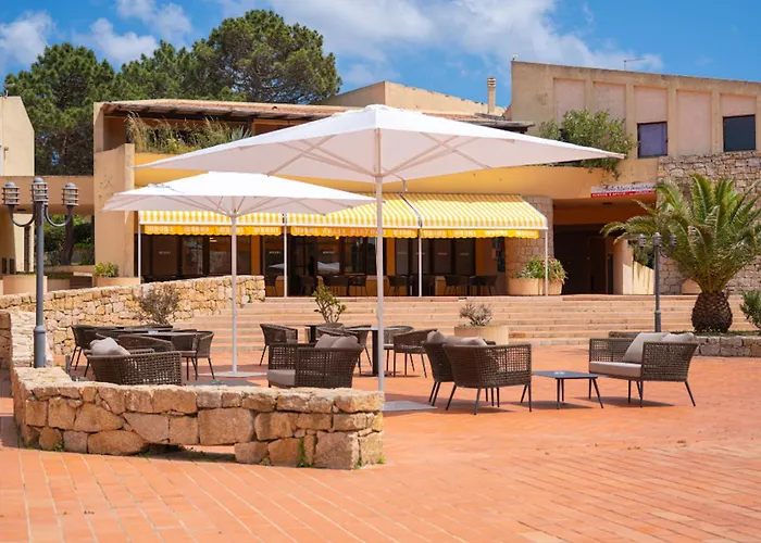公寓式酒店 Isa - With Swimming Pool In Costa Serena Just 700 Mt From The Sea