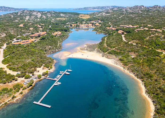 公寓式酒店 Isa - With Swimming Pool In Costa Serena Just 700 Mt From The Sea 波尔图拉斐尔