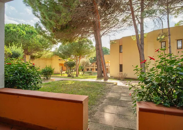 Isa - With Swimming Pool In Costa Serena Just 700 Mt From The Sea 3*
